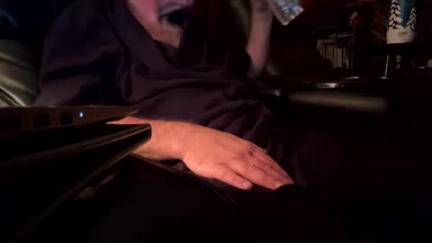 Snapshot of happyhogan1 chatting on 12/04/24, 07:17 Jhonassmann12 online show from 12/04/24, 07:17