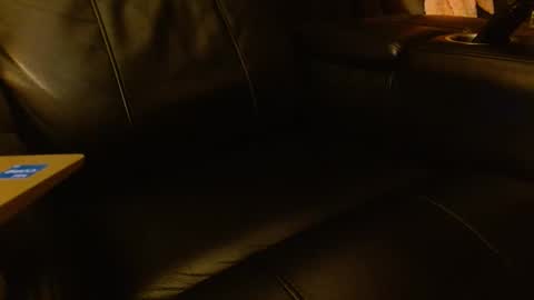 Snapshot of happyhogan1 chatting on 09/22/25, 08:05 Jhonassmann12 online show from 09/22/25, 08:05