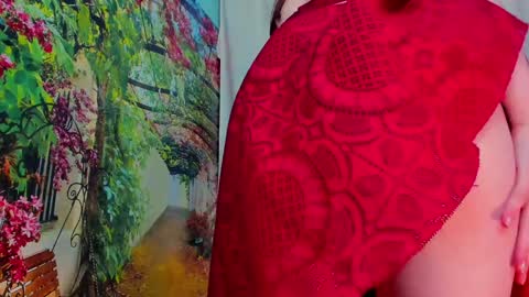 Snapshot of happymiracle chatting on 12/27/24, 04:32 happymiracle online show from 12/27/24, 04:32