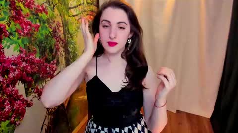 Snapshot of happymiracle chatting on 02/11/25, 02:35 happymiracle online show from 02/11/25, 02:35