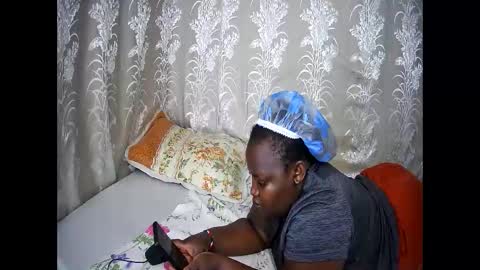 happysonia online show from 09/11/25, 10:37