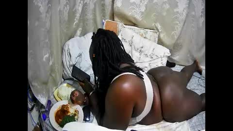 happysonia online show from 04/05/26, 08:17