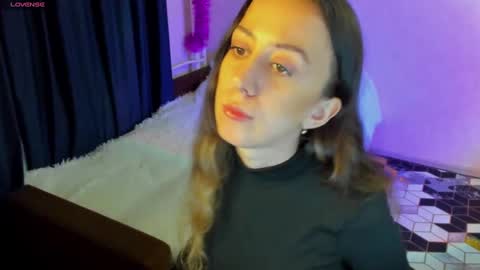 Snapshot of happystephanie chatting on 12/19/24, 07:51 Stephanie online show from 12/19/24, 07:51