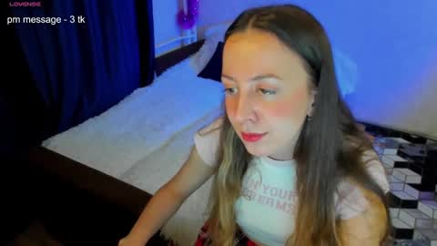 Snapshot of happystephanie chatting on 03/02/25, 07:12 Stephanie online show from 03/02/25, 07:12