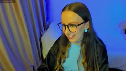 Stephanie online show from 10/24/25, 06:04