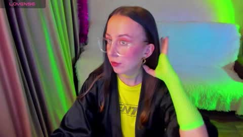 Stephanie online show from 01/08/26, 05:26