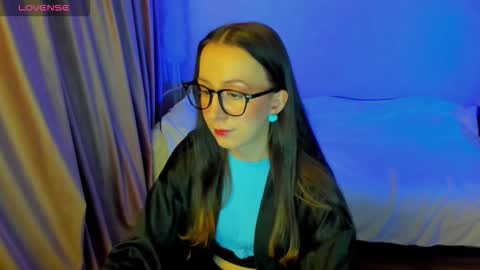 Stephanie online show from 03/04/26, 08:04