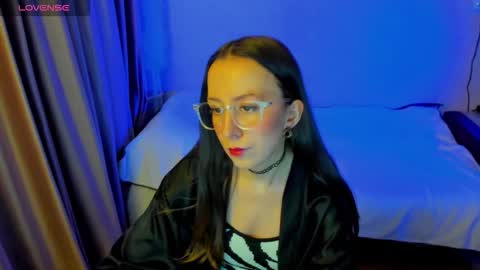 Stephanie online show from 03/06/26, 06:37