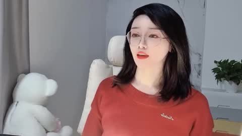 Snapshot of happysweetie168 chatting on 03/07/25, 02:56 Daisy online show from 03/07/25, 02:56