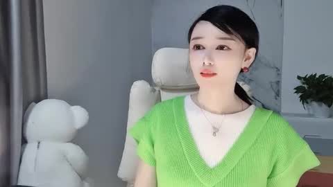 Snapshot of happysweetie168 chatting on 03/12/25, 05:49 Daisy online show from 03/12/25, 05:49