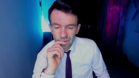 Steve online show from 10/26/25, 03:23