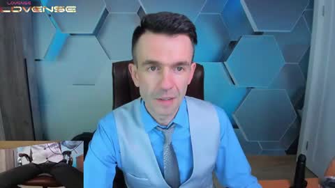 Steve online show from 05/19/26, 10:32