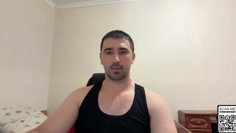 Snapshot of hard_to_obey chatting on 06/23/26, 06:17 Vadim online show from 06/23/26, 06:17