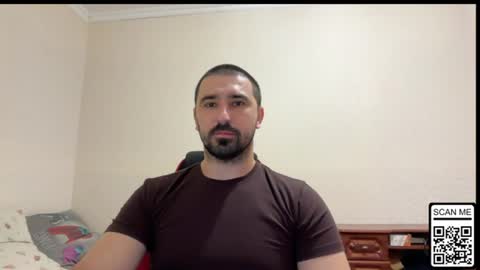 Snapshot of hard_to_obey chatting on 07/11/26, 01:47 Vadim online show from 07/11/26, 01:47