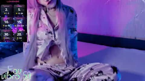 Mia online show from 11/08/25, 09:57