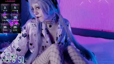 Mia online show from 11/10/25, 09:47