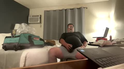 Snapshot of hardfreak4you chatting on 10/27/25, 05:55 hardfreak4you online show from 10/27/25, 05:55