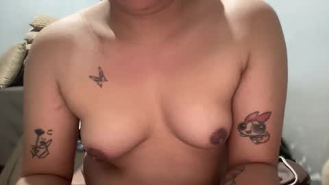 Snapshot of hardfucking_kelly chatting on 05/05/26, 03:42 jessabelle online show from 05/05/26, 03:42