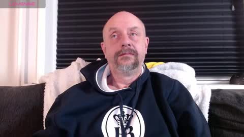 MrLazy online show from 12/04/24, 03:32