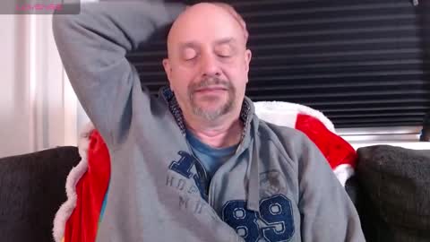 MrLazy online show from 01/04/25, 03:49