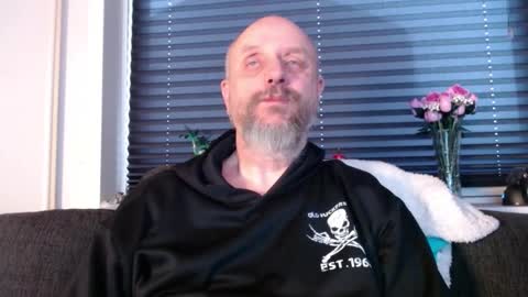 MrLazy online show from 02/05/26, 10:53