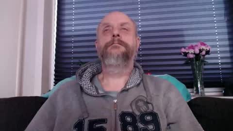 MrLazy online show from 02/18/26, 04:25