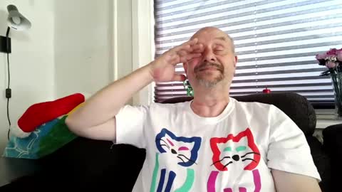 MrLazy online show from 06/06/26, 02:44