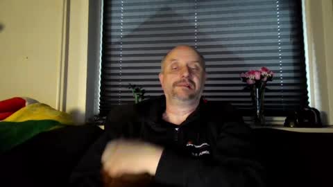 MrLazy online show from 06/08/26, 06:08