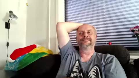 MrLazy online show from 06/20/26, 04:32