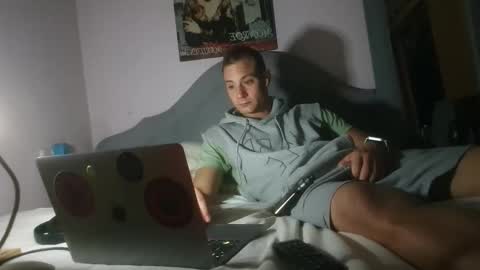 Snapshot of hardnstyle chatting on 09/22/25, 01:07 HARD AND STYLE online show from 09/22/25, 01:07