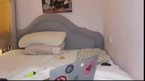 Snapshot of hardnstyle chatting on 11/16/25, 11:21 HARD AND STYLE online show from 11/16/25, 11:21