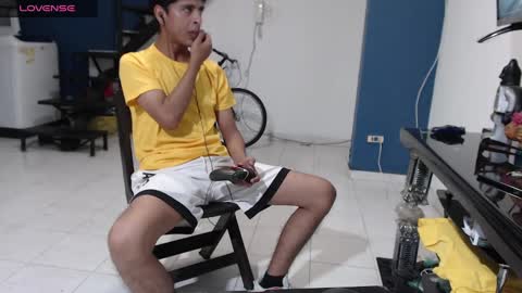 Andres Dean online show from 12/25/24, 01:20