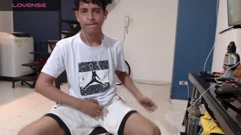 Andres Dean online show from 02/26/25, 01:00