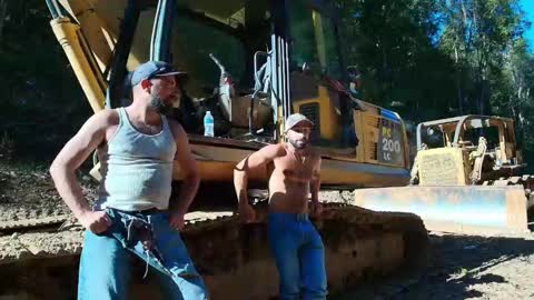 hardworkertn online show from 09/29/25, 04:23