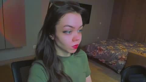 Snapshot of haribo_asmr chatting on 01/09/25, 07:42 Miss Hari online show from 01/09/25, 07:42