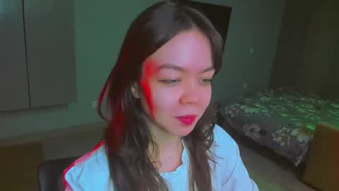 Snapshot of haribo_asmr chatting on 01/11/25, 05:40 Miss Hari online show from 01/11/25, 05:40