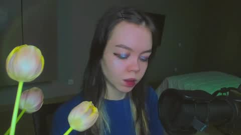 Snapshot of haribo_asmr chatting on 03/12/25, 08:19 Miss Hari online show from 03/12/25, 08:19