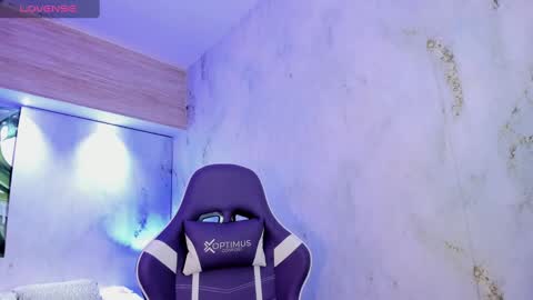 Harimoon online show from 01/16/25, 03:23