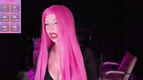 HARITA LOVEE online show from 04/17/26, 08:34