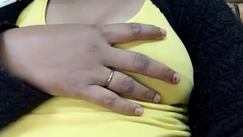 Snapshot of harleensexy26 chatting on 02/17/25, 05:58 Sweety online show from 02/17/25, 05:58