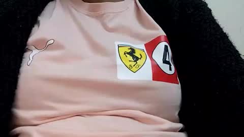 Snapshot of harleensexy26 chatting on 03/05/25, 02:25 Sweety online show from 03/05/25, 02:25