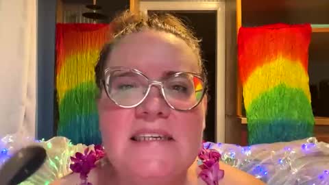 Fiiona online show from 04/12/26, 05:45