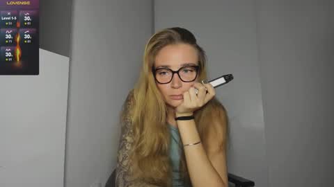 Tasya online show from 09/25/25, 04:54