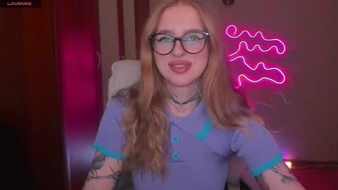 Snapshot of harley_kimm chatting on 12/10/24, 06:11 Julia online show from 12/10/24, 06:11