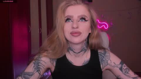 Snapshot of harley_kimm chatting on 12/26/24, 04:53 Julia online show from 12/26/24, 04:53