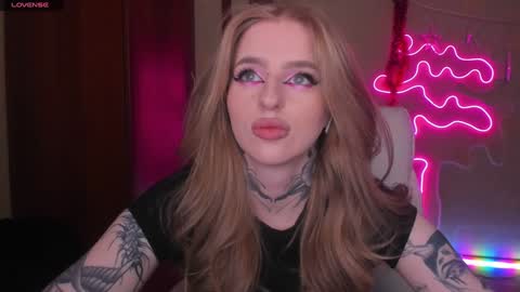 Snapshot of harley_kimm chatting on 12/30/24, 05:48 Julia online show from 12/30/24, 05:48