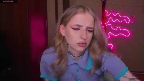 Snapshot of harley_kimm chatting on 01/14/25, 04:57 Julia online show from 01/14/25, 04:57