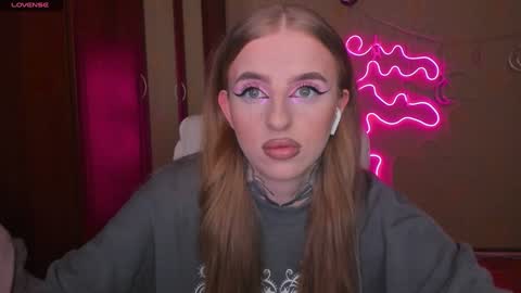 Snapshot of harley_kimm chatting on 02/08/25, 05:51 Julia online show from 02/08/25, 05:51