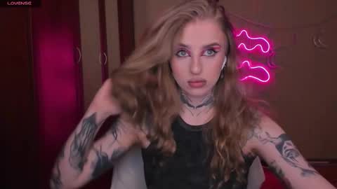 Snapshot of harley_kimm chatting on 02/09/25, 05:40 Julia online show from 02/09/25, 05:40