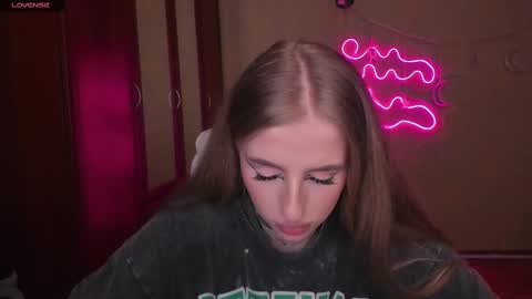 Snapshot of harley_kimm chatting on 02/13/25, 05:26 Julia online show from 02/13/25, 05:26